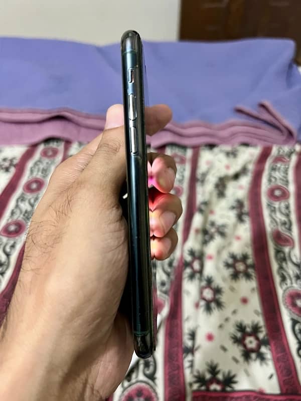 iPhone 11 Pro 256GB PTA APPROVED dual sim 3