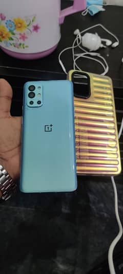 one plus 9R for sale 14 gb 128 gb 2 lines in Display PUBG 90 fps