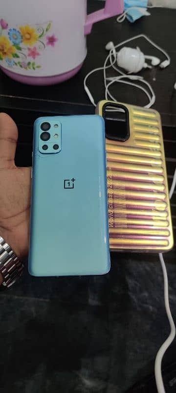 one plus 9R for sale 14 gb 128 gb 2 lines in Display PUBG 90 fps 0