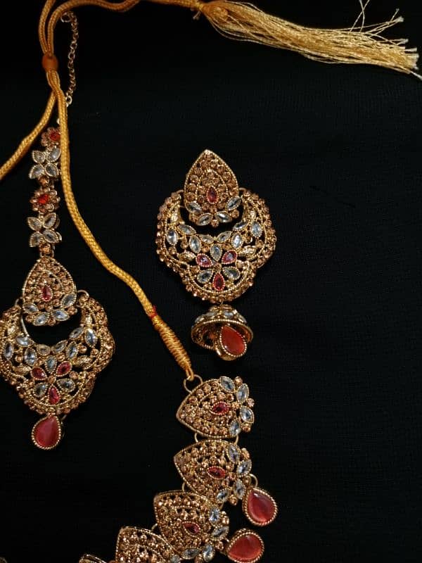 JEWELLERY STONE SET 2