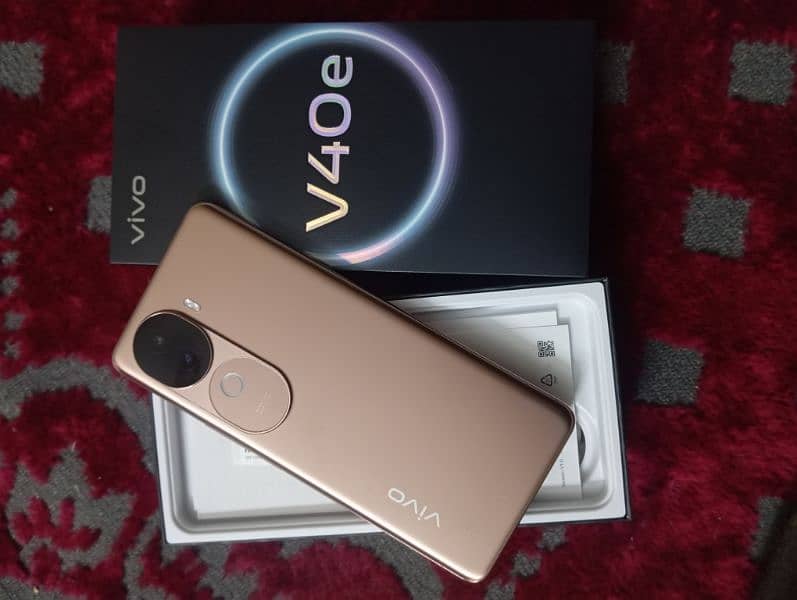 Vivo v40e Just opened 0