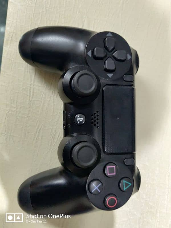 PS4 Controller With Box 1