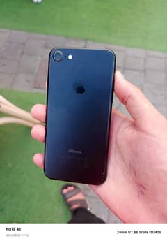 iphone 7 32gb pta approved box available