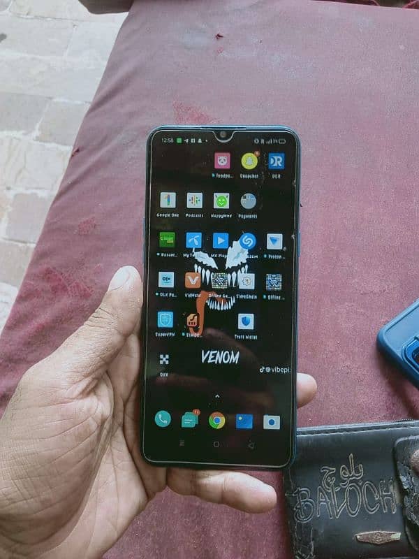 I WANT TO SELL my Realme 5i 1