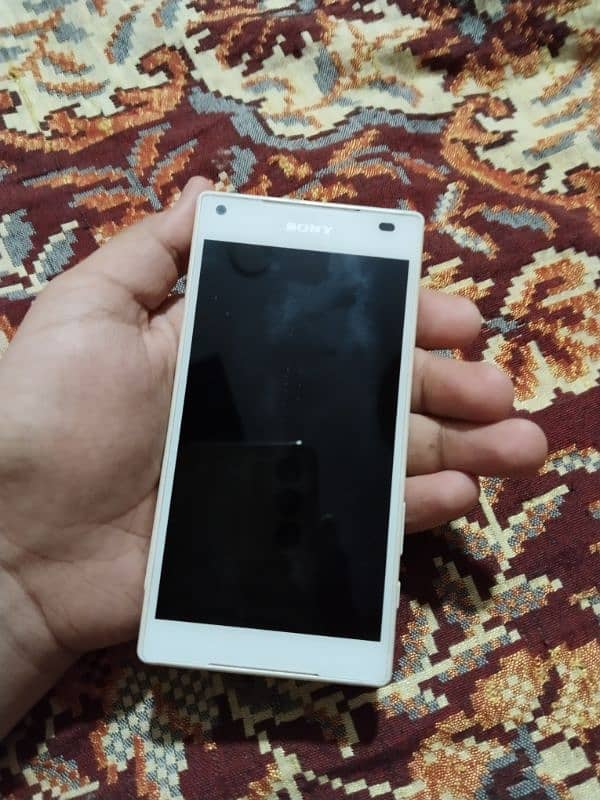 Sony Xperia Z5 0