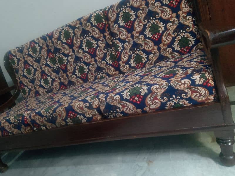 original Tali wood sofa 10