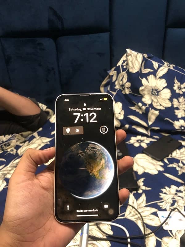 I phone 13 (128GB) PTA Approved 13