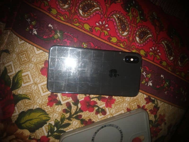 IPhone x 256Gb 1 dot he or betree 74 helte he baki ok he my wathsapp 0