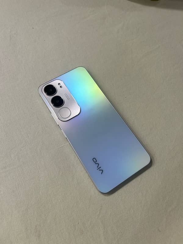 Vivo y19S only 2 days use 0