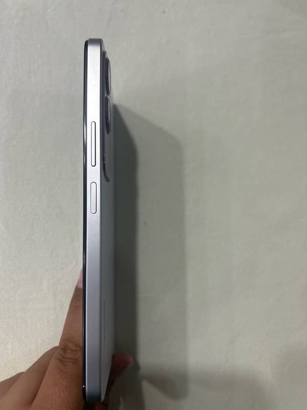 Vivo y19S only 2 days use 4