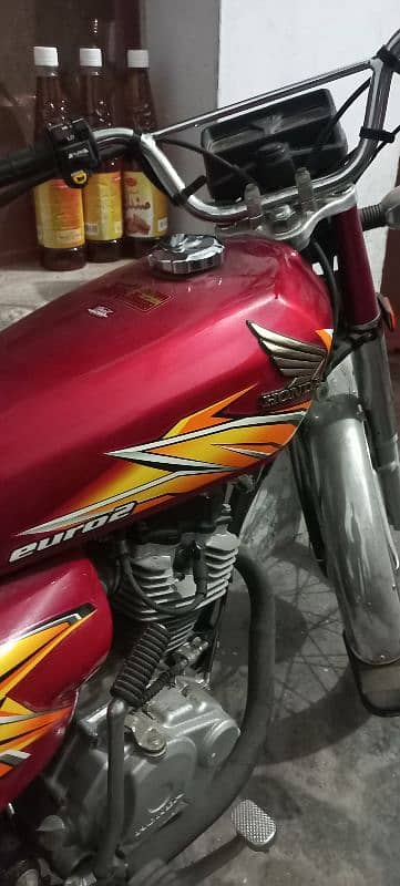 Honda 125 New seal packed bike 3