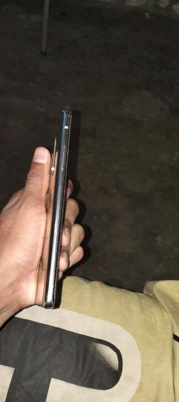 One plus 8 10 by 10 hai no dot no shad 8/128 gb 4