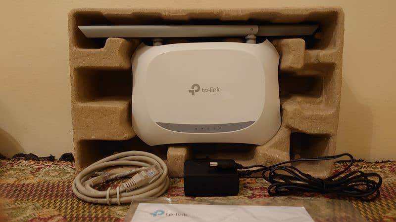 TP-LINK 300Mbps Wireless N Router TL-WR840N 1