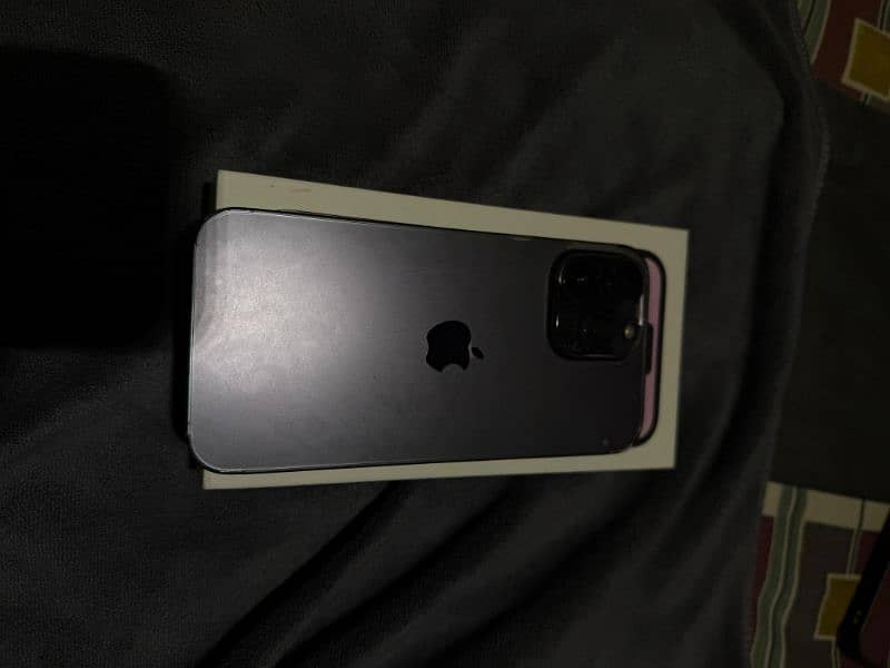 iphone 15 pro max 256 gb physical + ESim 2