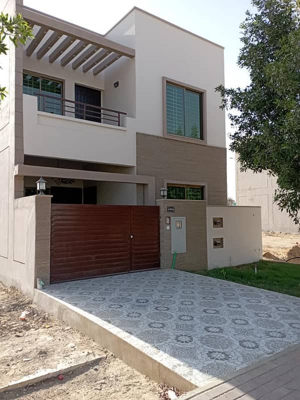 Ready To Move Luxury 3 Bedrooms Precicnt-15 Villa In Bahria Town Karachi 6