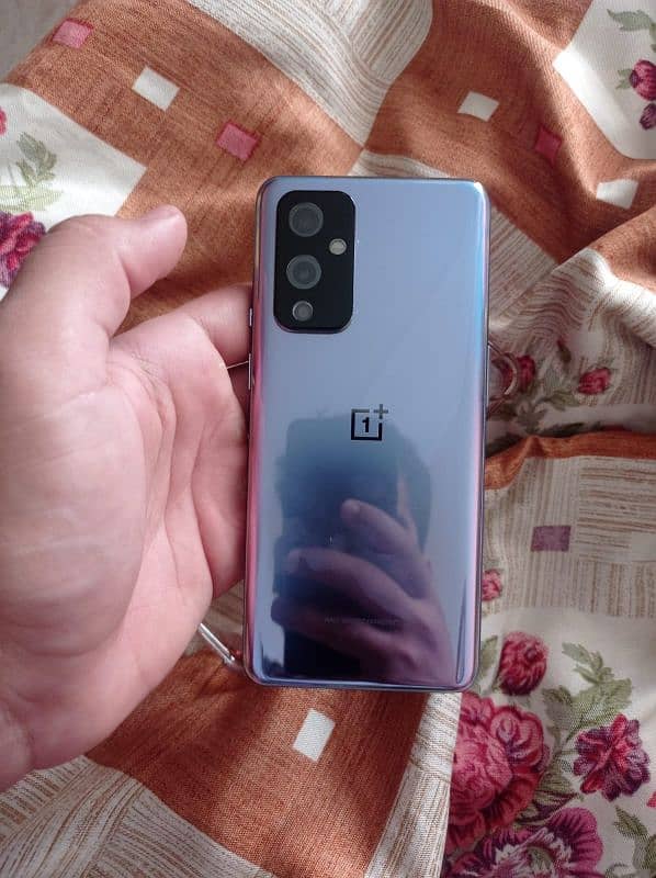 OnePlus 9  128/8 3