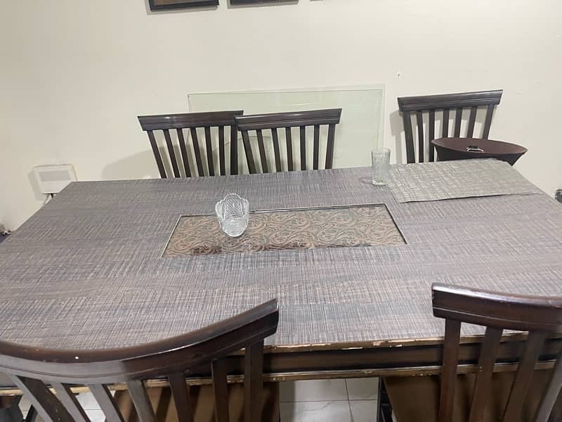 DINING TABLE WITH 6 CHAIRS USED ONLY 1 MONTH IN BEST CONDITION ! 1