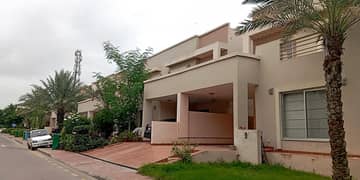 3Bed DDL 200sq yd Villa FOR SALE. All amenities nearby including Parks, Mosques and Gallery