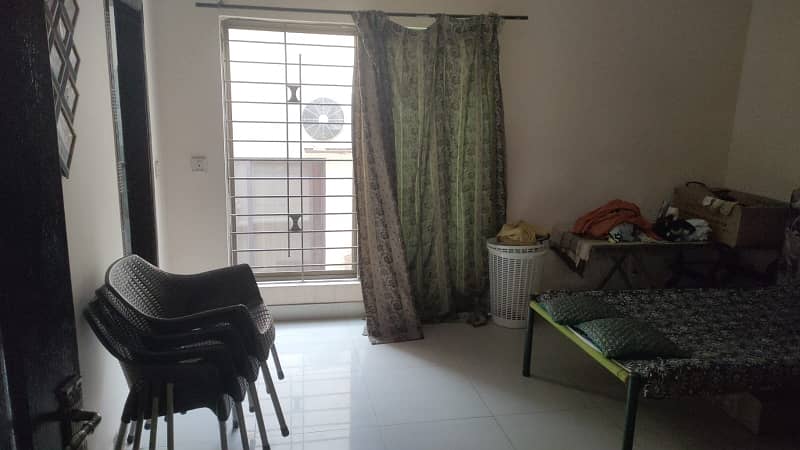 1 kanal Upper Portion Available In Abdalian Society Near By UCP University And Shoukat Khanam 10