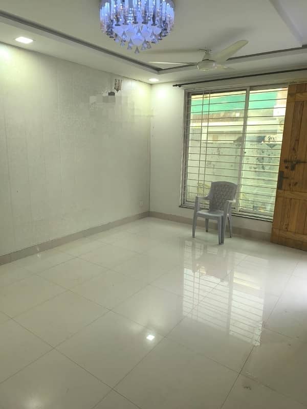 Ideal Upper Portion For rent In G-10 4