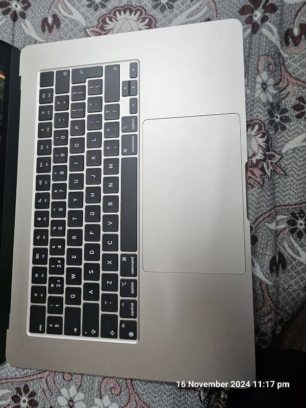 Apple MacBook Air- M2 2023 2