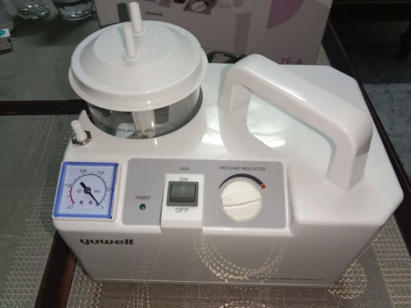 suction machine for  patients 4