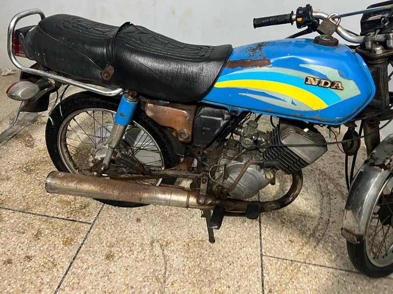 Honda CD 100 7