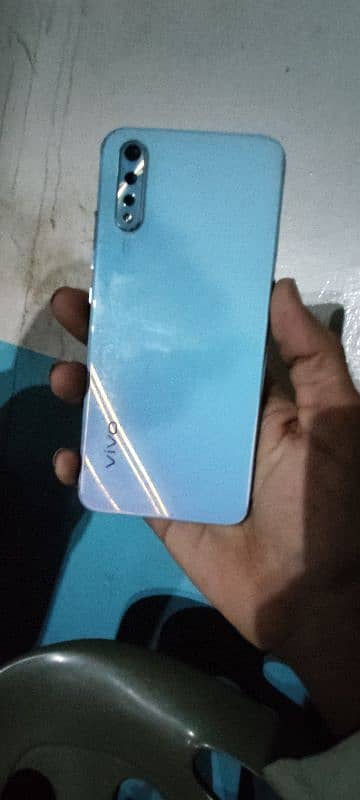 Vivo s1 3