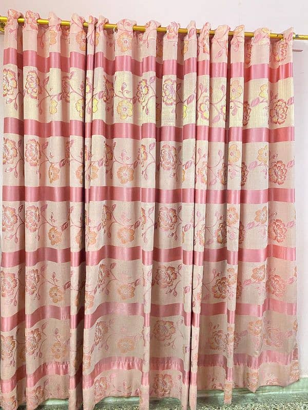 pink pardy/curtains 6 piece 0