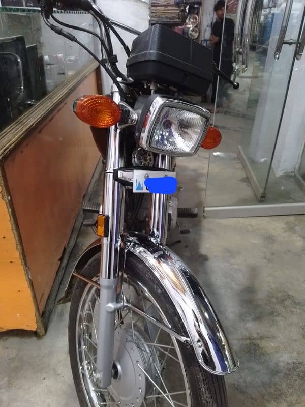 Honda 125 SE Crome Edition Self Start 1