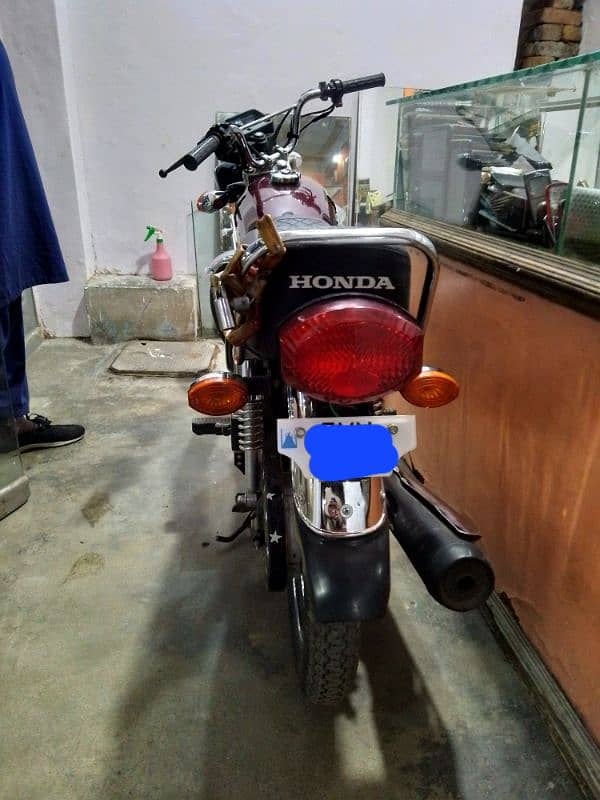 Honda 125 SE Crome Edition Self Start 2