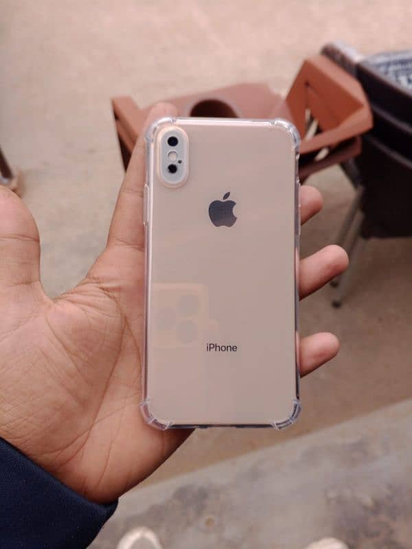 iPhone Xs 1