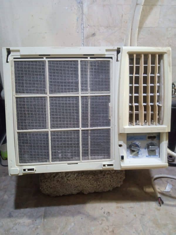 general window ac 0.75 ton Thailand con 03403014714 2