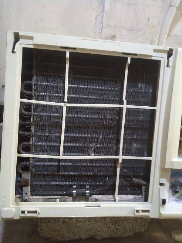 general window ac 0.75 ton Thailand con 03403014714 4