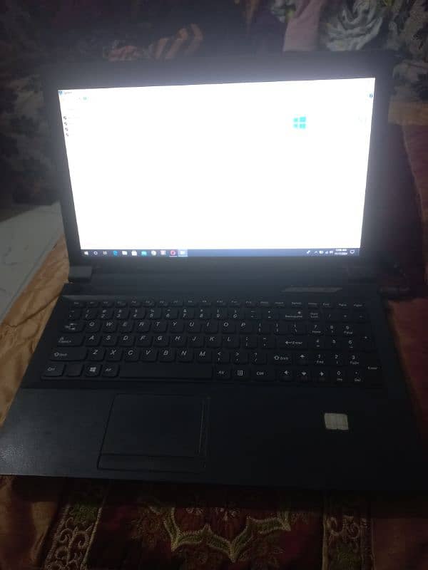 Lenovo B590 6