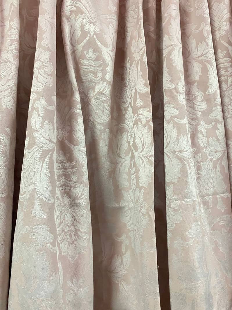 light pink pardy/curtains. slightly used, urgent sale 1