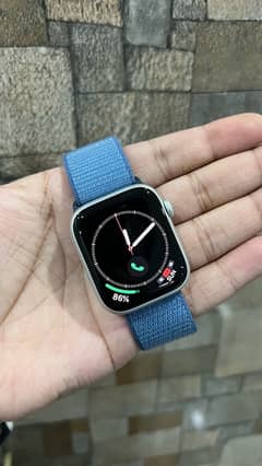 Apple Watch series 9 45mm 7 months warranty