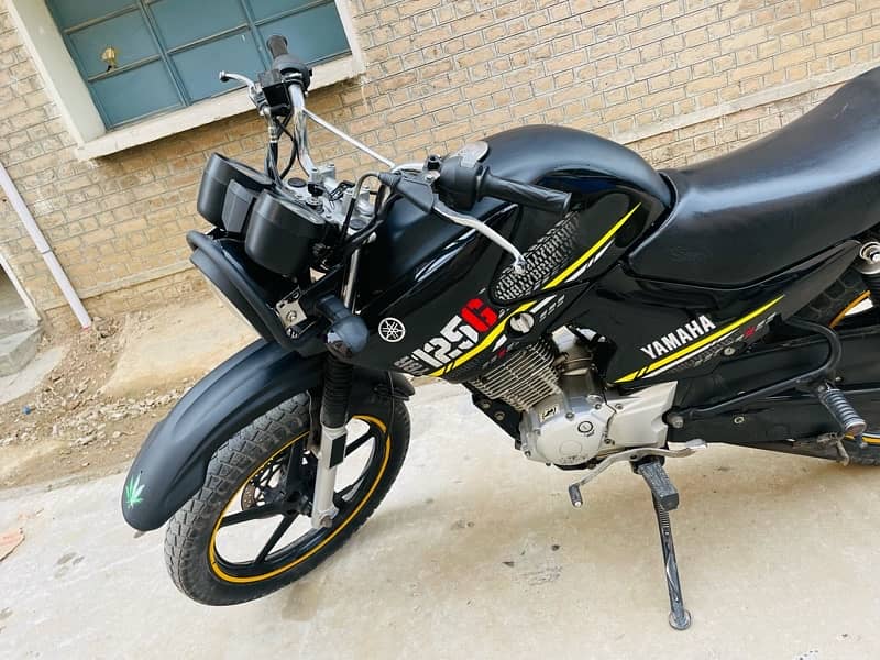 Yamaha YBR 125G 6