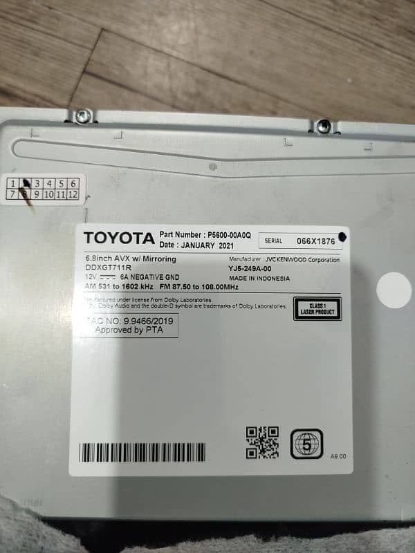 Toyota Yaris 1.5 original LCD 1