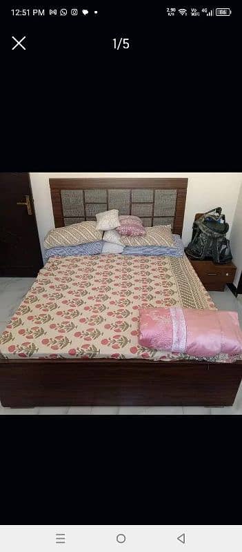 Queen Bed For Sale 0