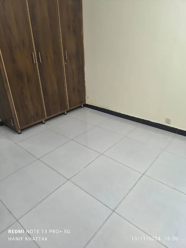 A 1250 Square Feet Lower Portion Located In G-10 Is Available For rent 6