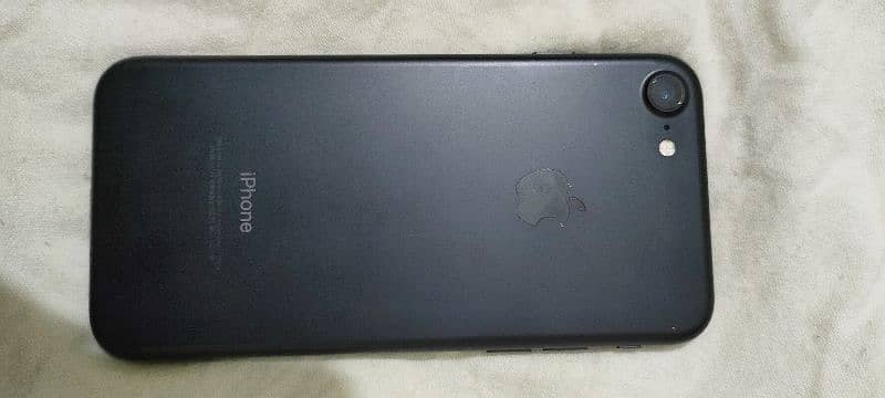 (iPhone 7 ) Non PTA Price : 13500 0