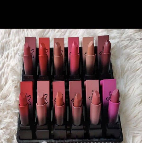 6 Pcs Matte Finish Lipstick Set 1