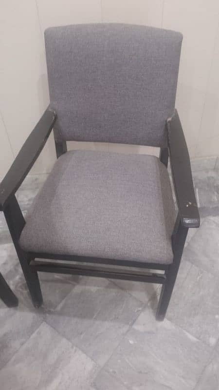 3 chair for sale 0