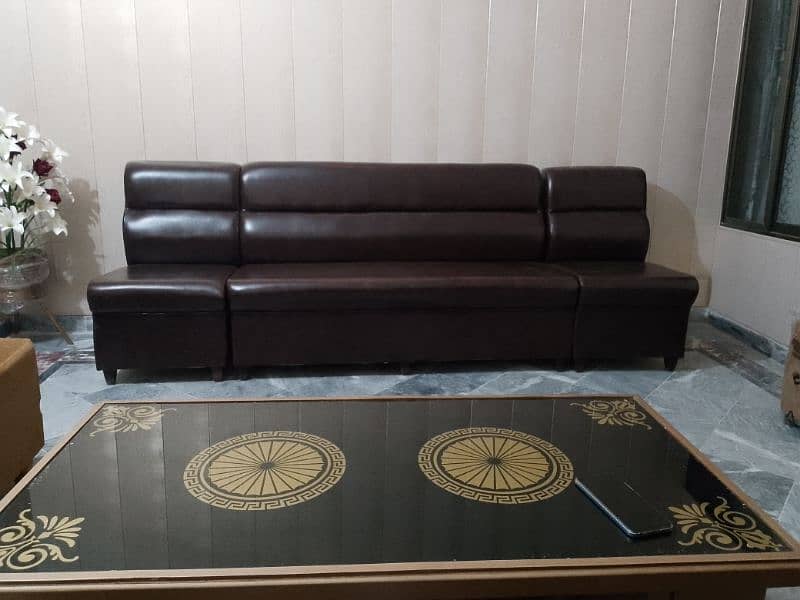 5 seater sofa 0