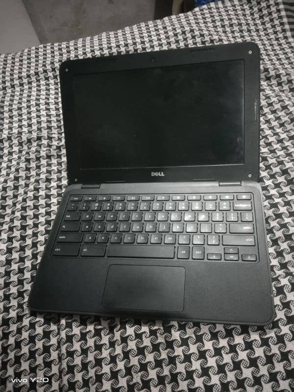 Dell laptop with 4GB RAM. 0