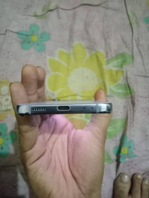 samsung Z Flip 4 no fault clear display urgent sale 3