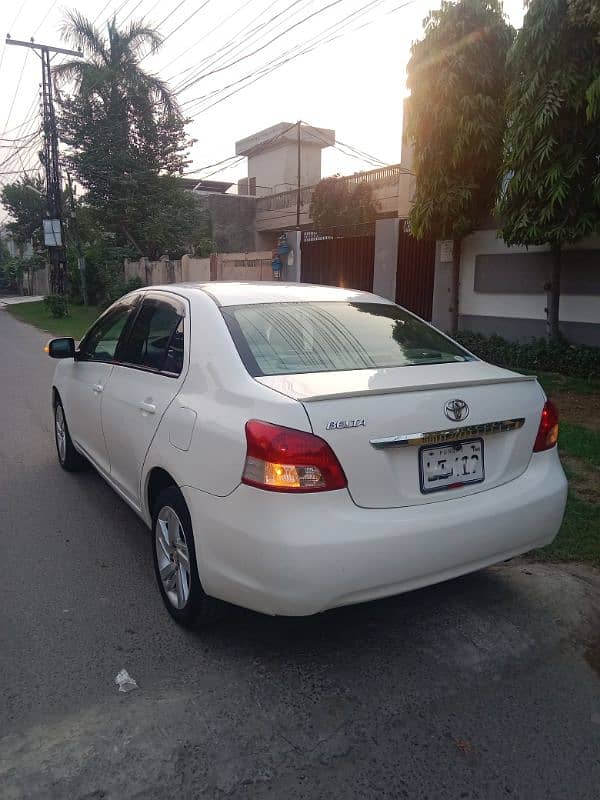 Toyota Belta 2011 0