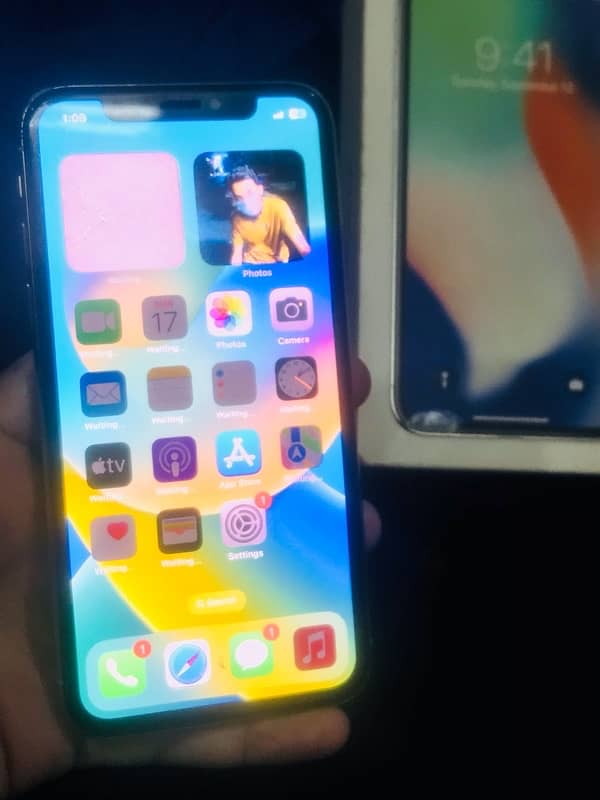 iPhone x 64 box Pta 3