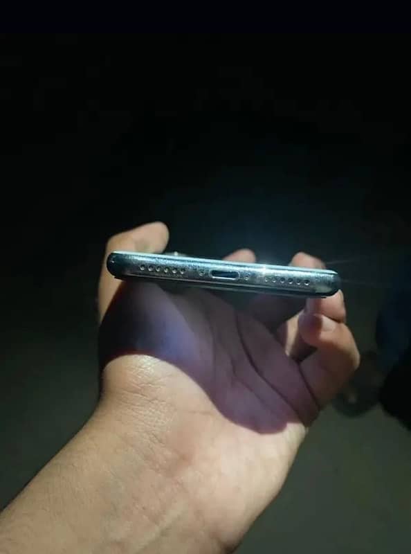 URGENT SELL IPHONE X PTA APPROVED WITH BOX AND CHARGER 4